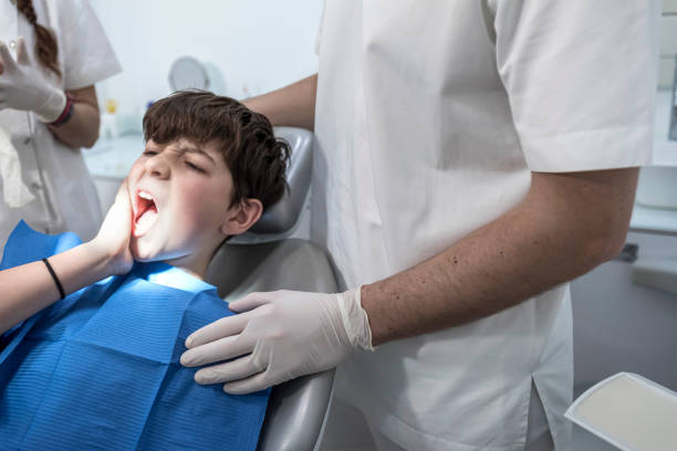 Best Cracked Tooth Emergency Dentist  in Camden, TN